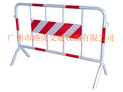 广州隔离护栏厂家专业生产弯管隔离活动铁护栏