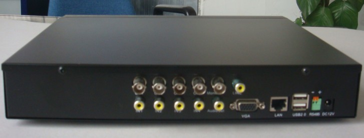 H.264全实时四/八路嵌入式硬盘录像机