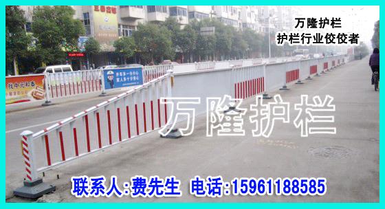 带太阳能的护栏，常州太阳能护栏厂家，最低价太阳能护栏