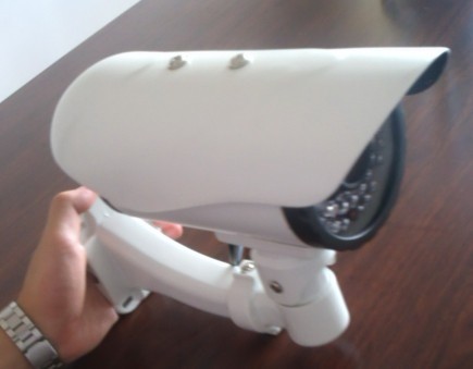 80米红外650线高清摄像机IV-B8100E