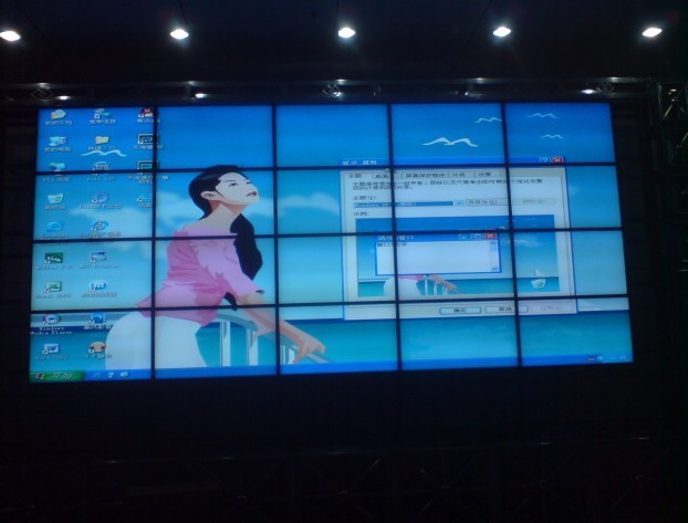 高清液晶拼接屏 大屏显示 大家一起看欧洲杯 精彩分享