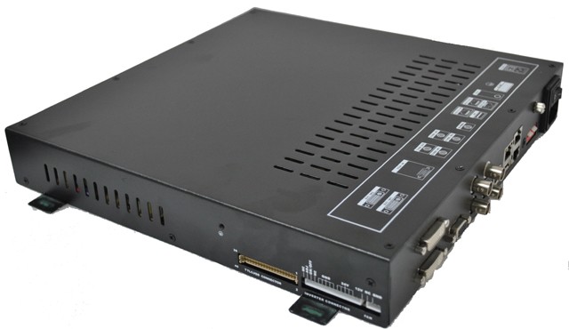 四分割拼接处理器