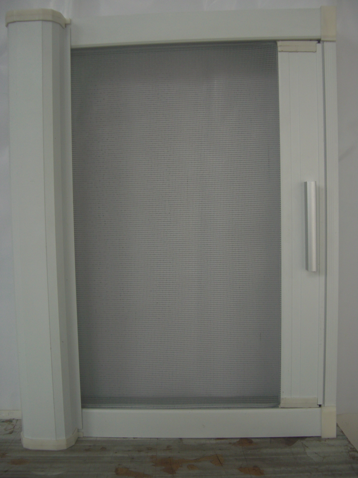 一种防盗纱窗防蚊又防盗的纱窗！