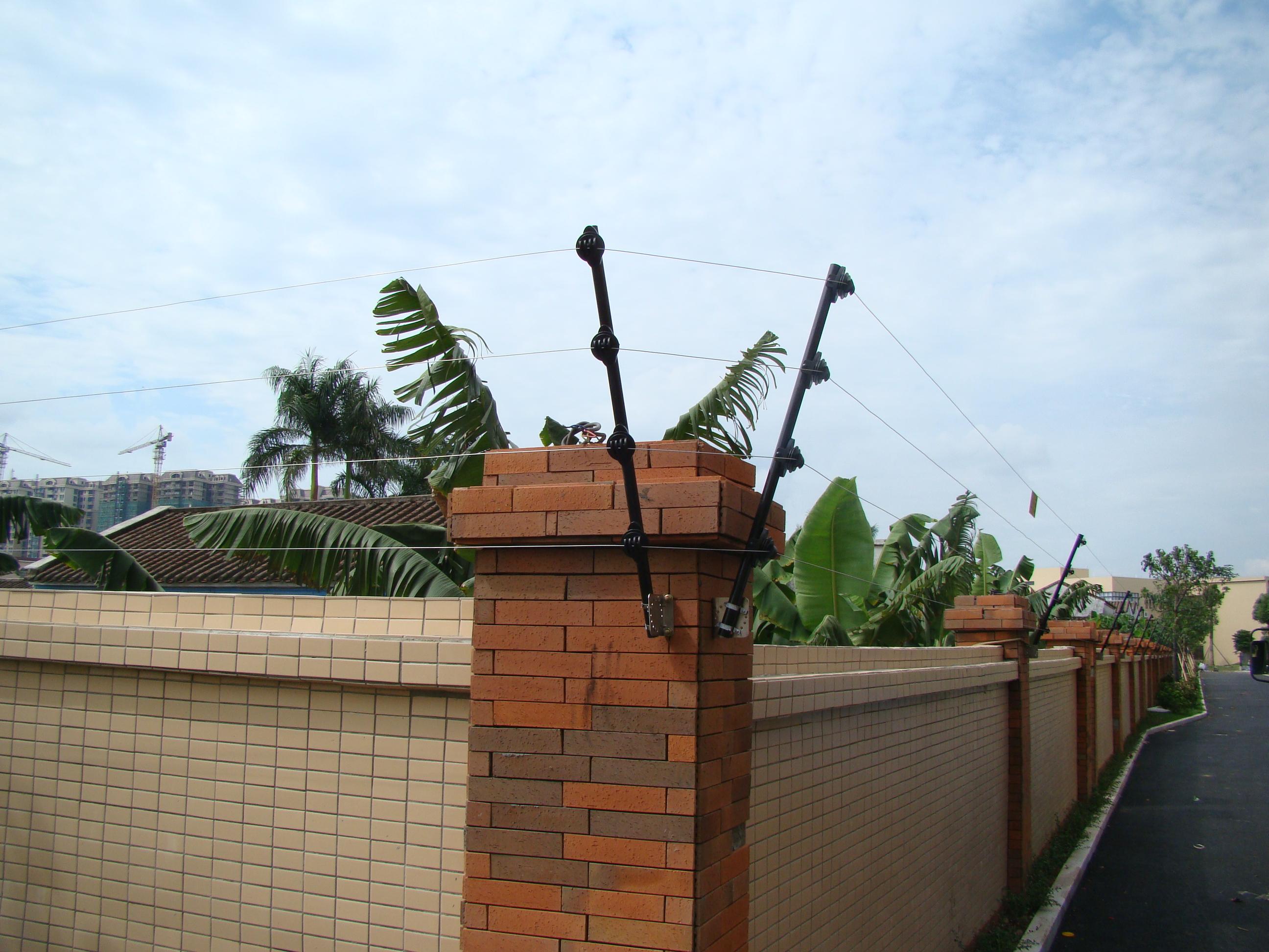 电子围栏 脉冲电子围栏 电子围栏防盗系统