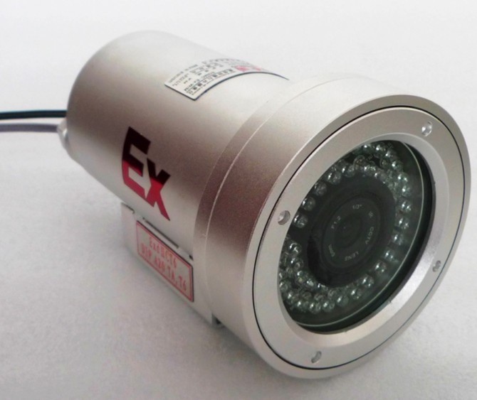 变焦防爆红外摄像机