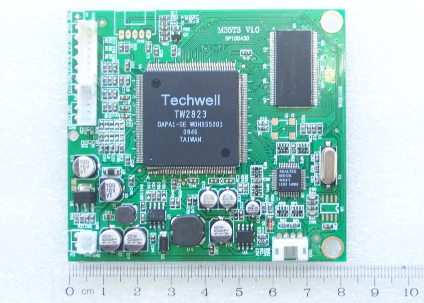 四画面分割驱动板 M35T3