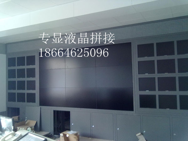 82寸液晶显示器厂家供应