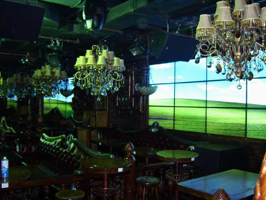 青海46寸液晶显示器图片