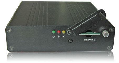 四路高清画质车载SD卡录像机