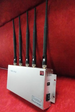 挖掘机GPS断油断电信号屏蔽器，推土机GPS油路控制信号屏蔽