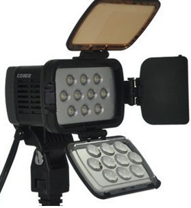 珂玛 KM-600S LED新闻灯加电池