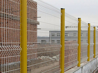 三角折弯护栏网