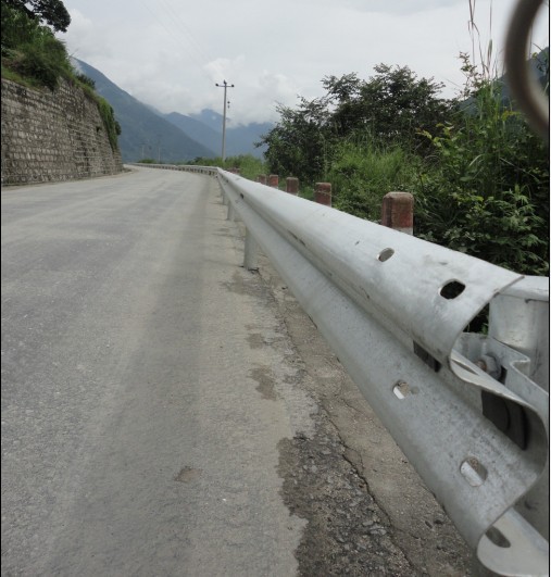 道路波形护栏板