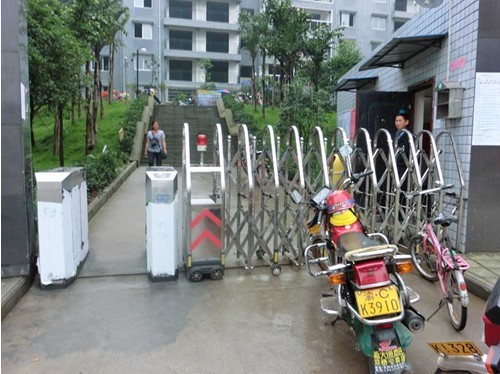 常德伸缩门批发&&常德伸缩门安装*上门电话13714939074