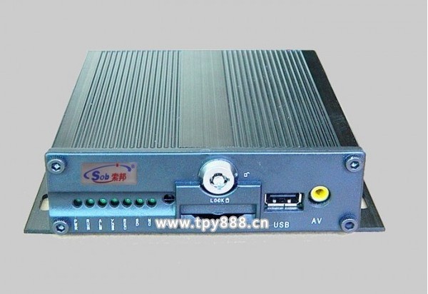  高清车载硬盘录像机