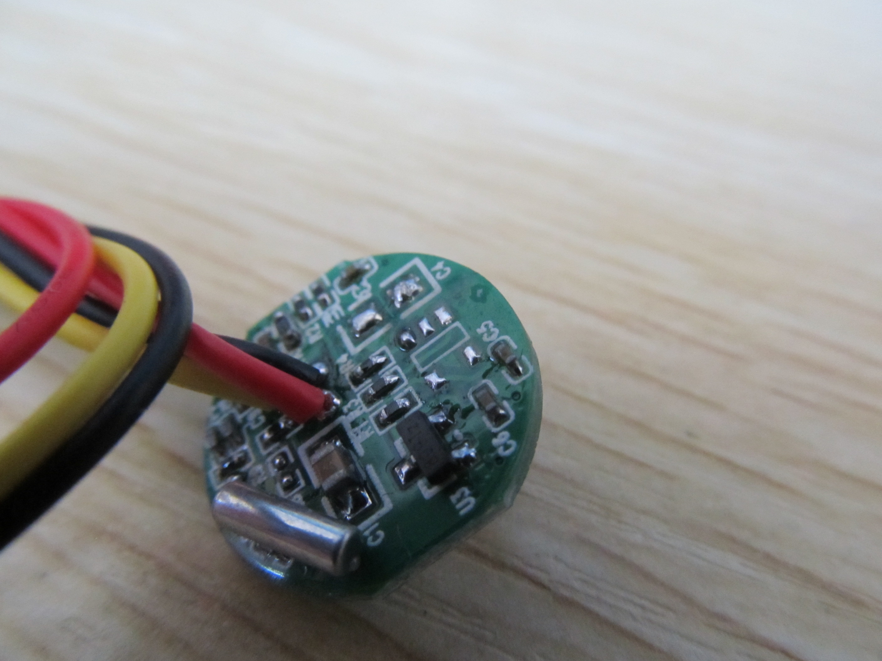 BF3003彩色480线CMOS摄像机