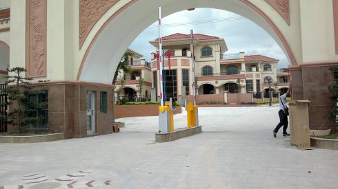 停车场道闸系统 停车场道闸厂家蓝西特