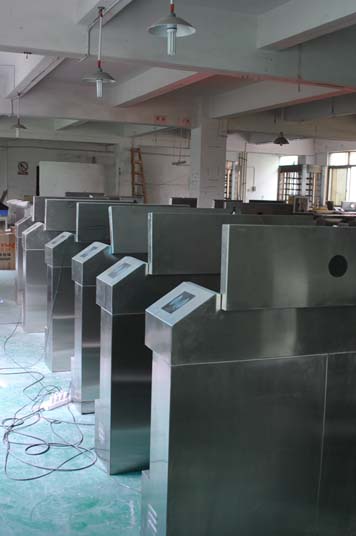 供应三辊闸图片，摆闸图片，翼闸图片,三辊闸,桥式三辊闸