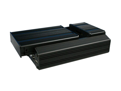 八路3G车载硬盘录像机