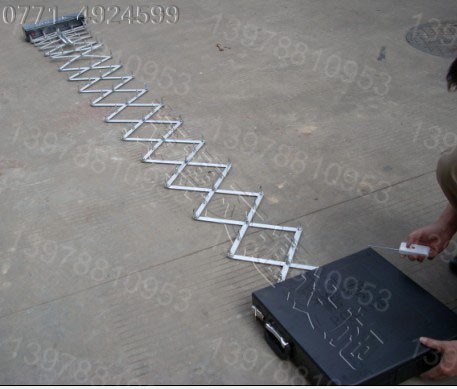 遥控破胎器 车器 车钉 车路障遥控破胎器