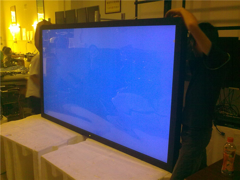 批发三星70寸液晶触摸显示器70寸液晶触摸屏电视墙