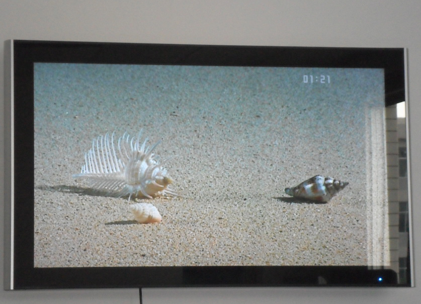 26寸液晶广告机 横竖壁挂广告机