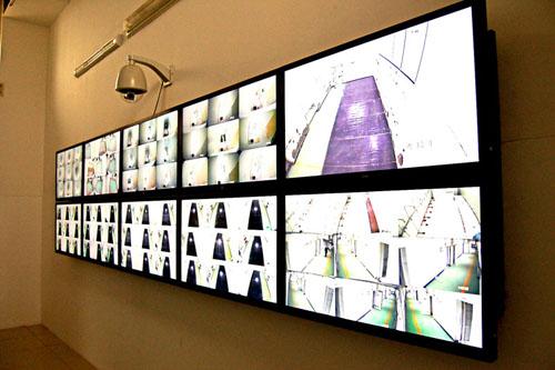 42寸液晶监视器