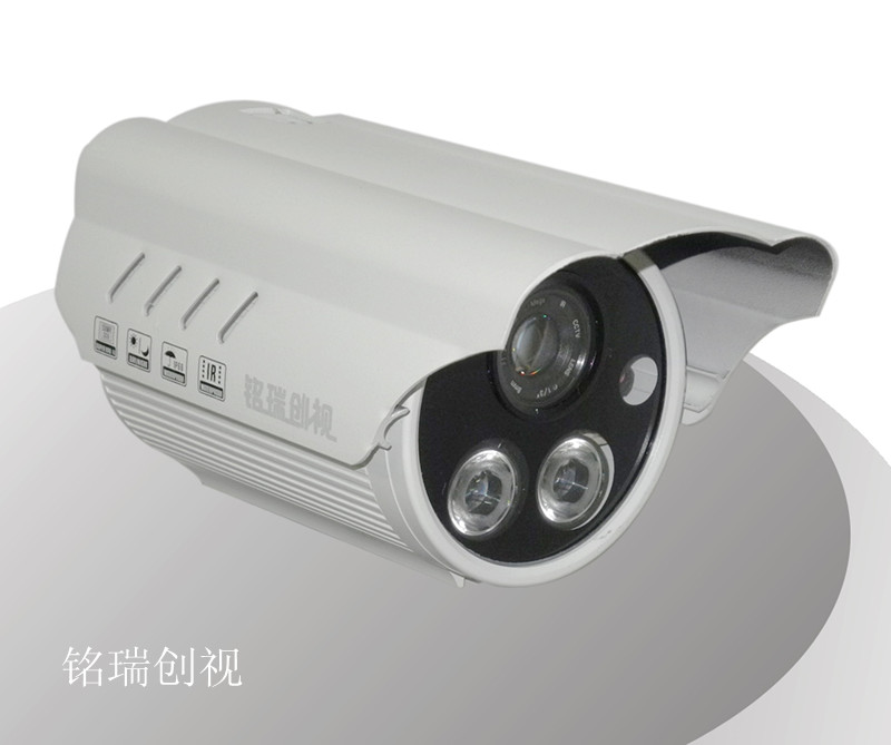 100万高清网络红外防水枪机