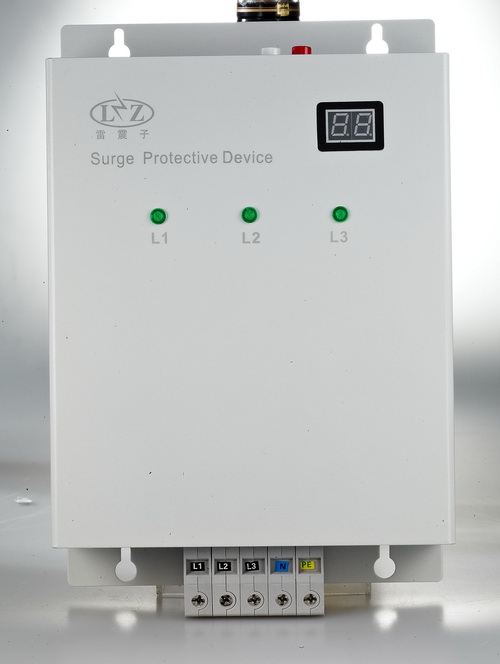 雷震子单相/三相防雷箱LZA- / FS系列