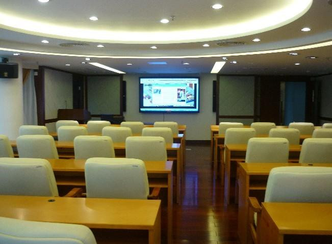 82寸液晶显示器，82寸显示器