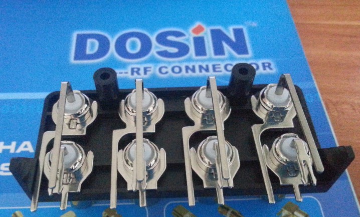 BNC8路音视频插头插座