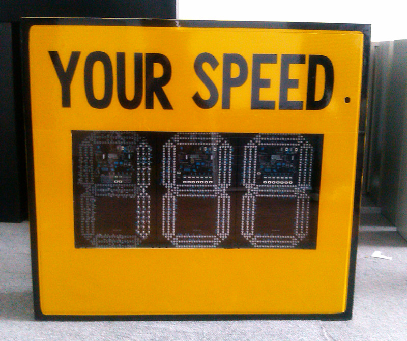 雷达测速屏 车速反馈仪