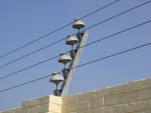 动植物园防剪型电子围栏