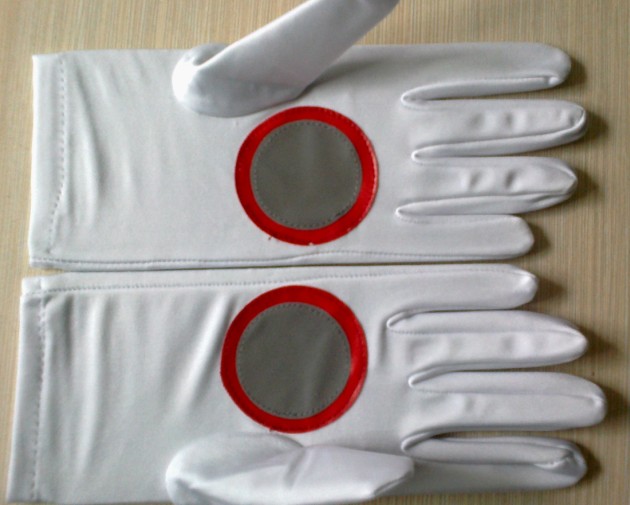 交警察PVC反光手套的材质介绍