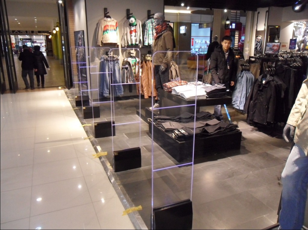 特价亚克力服装防盗器、服装防盗门