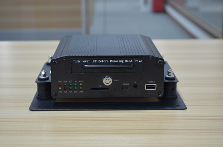 4路车载硬盘DVR录像机