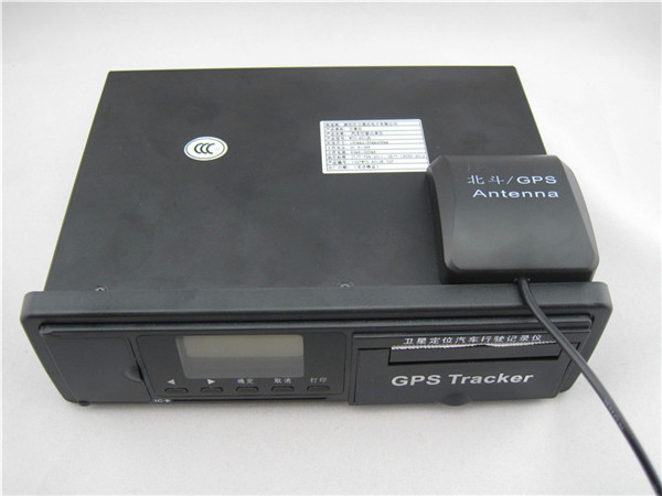 高清晰设想行车记录仪