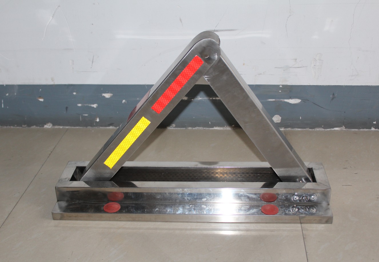 三角形汽车占位锁车位锁实体店价格