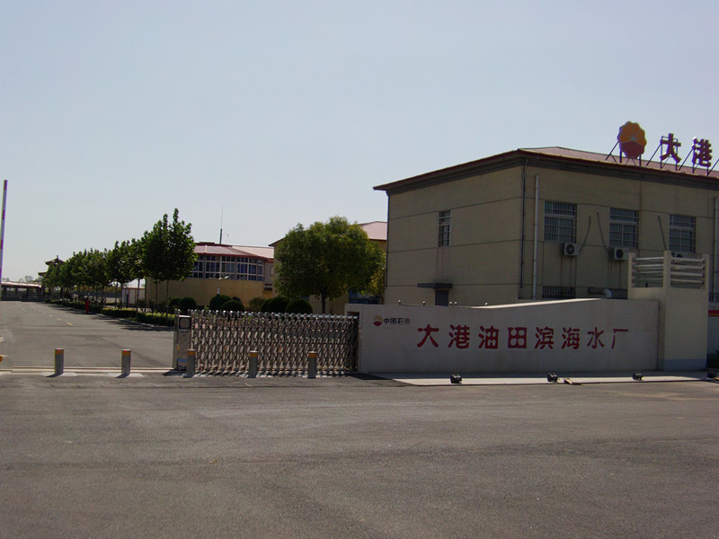 液压升降路障机，与智能道闸同步