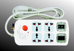 雷尔盾防雷插座