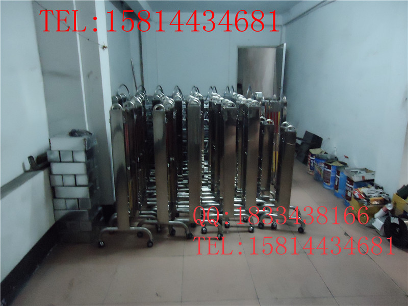 不锈钢折叠护栏安装螺丝的大小和安装地面注意事项