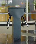 深圳价格立式双机芯三辊闸展会刷卡人口控制三辊闸