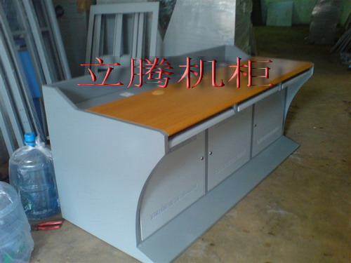 操作台控制台钢监控台琴式操作台平面操作台