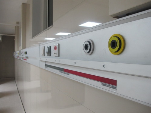 EUBIQ医用设备带安全插座安全电力智能系统