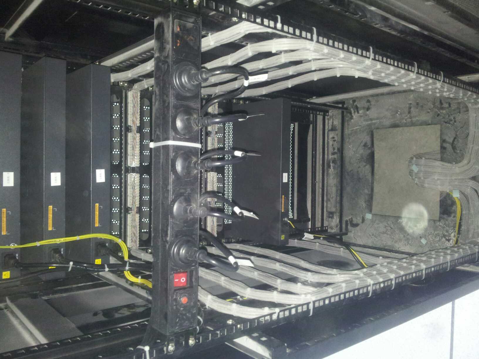 机柜，网络机柜，南宁服务器机柜厂，广西机柜