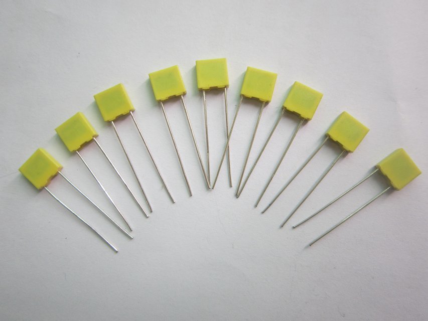 CL21X-B电容（682J/100V  P=5）