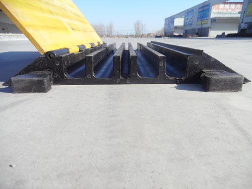 过线槽 地面过线板 北京线槽板