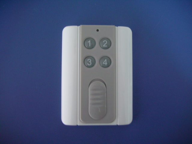 超薄带底座四路墙壁遥控器