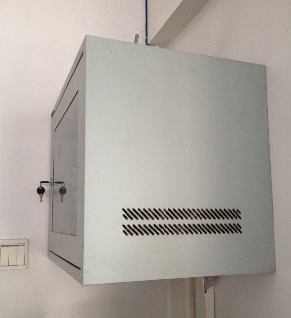 广州经济型机柜特价挂墙机柜