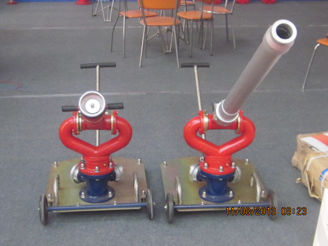 供应天津PSY40拖车式消防水炮